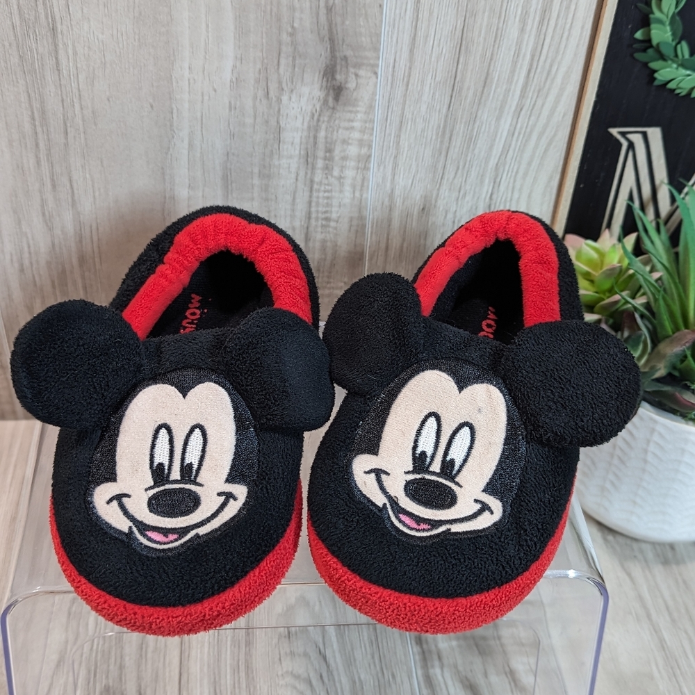 Mickey Mouse Child's Slippers Red/Black Childs XL 11/12